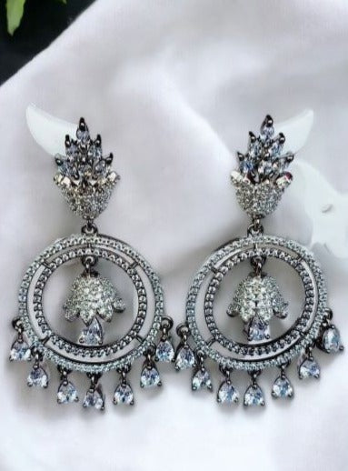 Antique Anika Chandbali