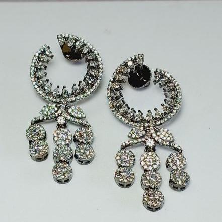 Antique Reem Dangler