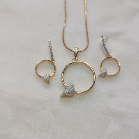 Gold Birdie Diamond Pendant Set