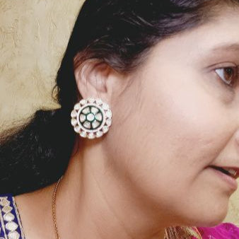 Kundan Chaitali Studs Earrings