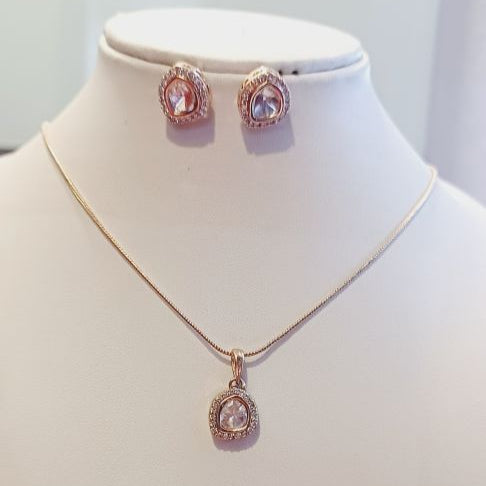 Gold Charul Kundan Pendant Set