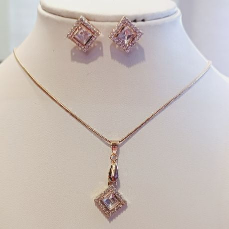 Gold Firaki Kundan Pendant Set