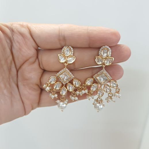 Gold Harika Kundan Dangler