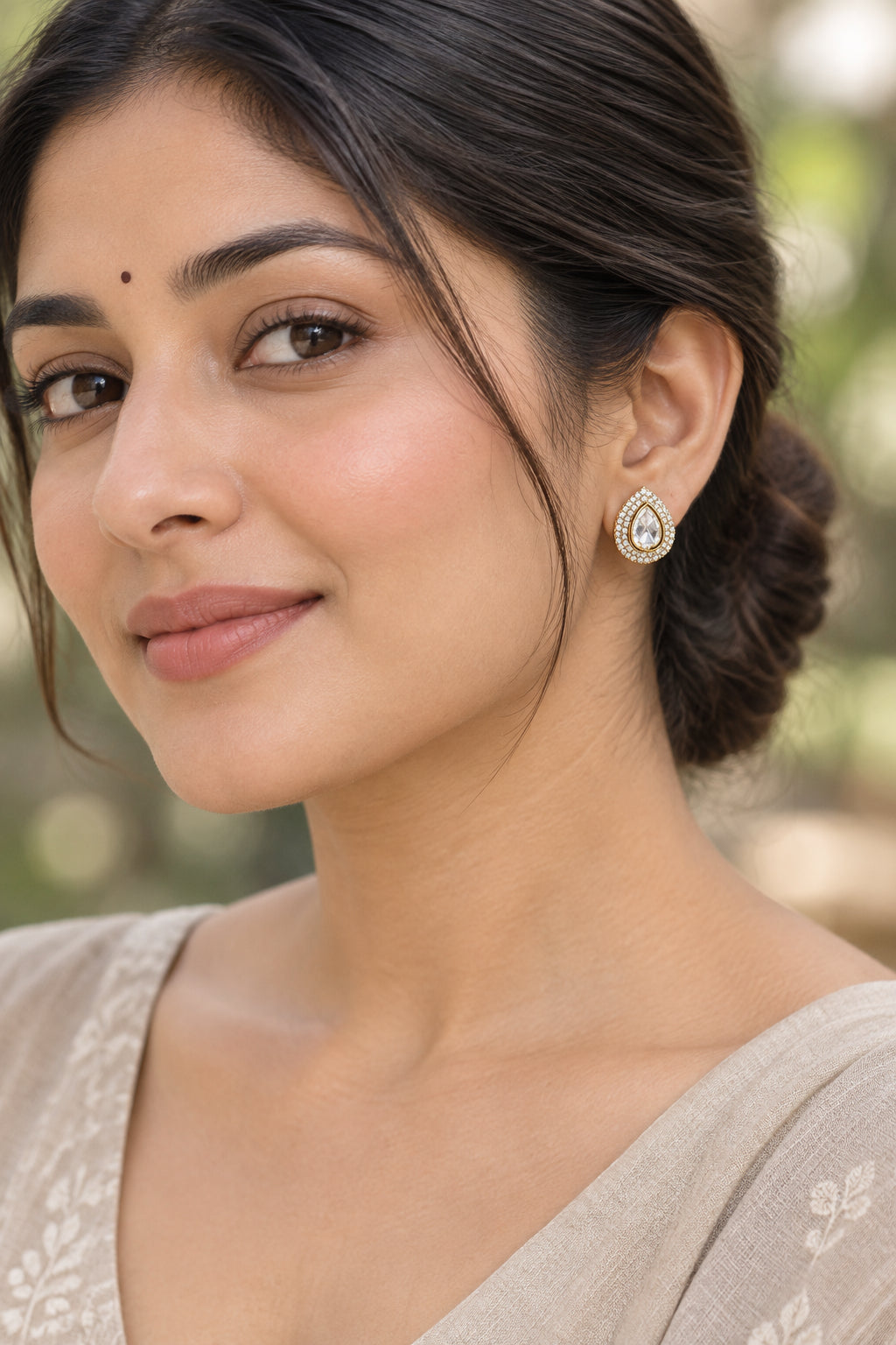 Gold Janita Kundan Studs
