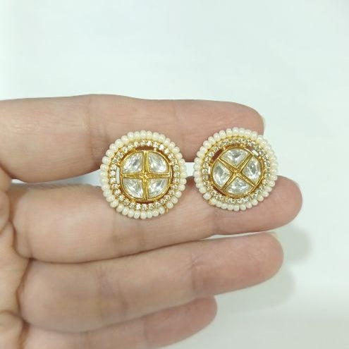Gold Leena Kundan Studs