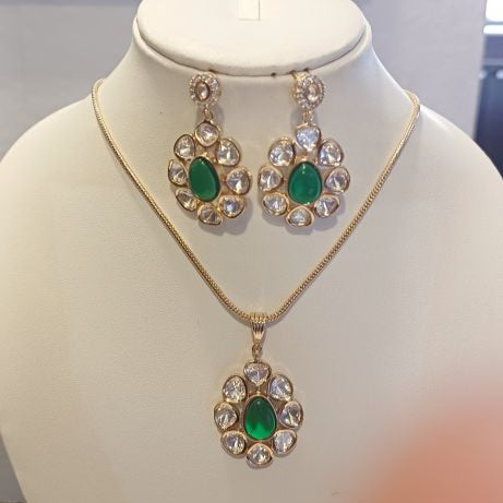 Green Rekha Kundan Pendant Set