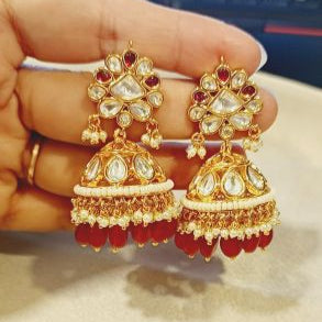 Kundan Red Saanvi Jhumki Earrings with Pearls