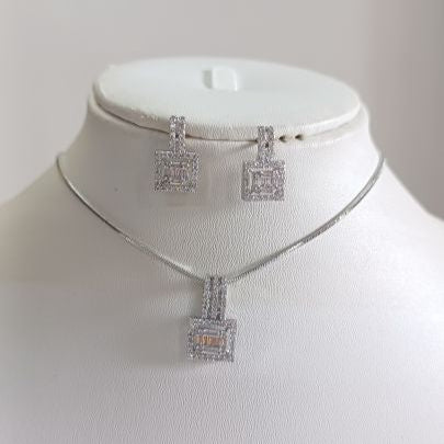 American Diamond Silver Zinia Pendant Set