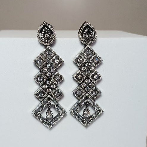 Antique Savani Dangle Earrings 