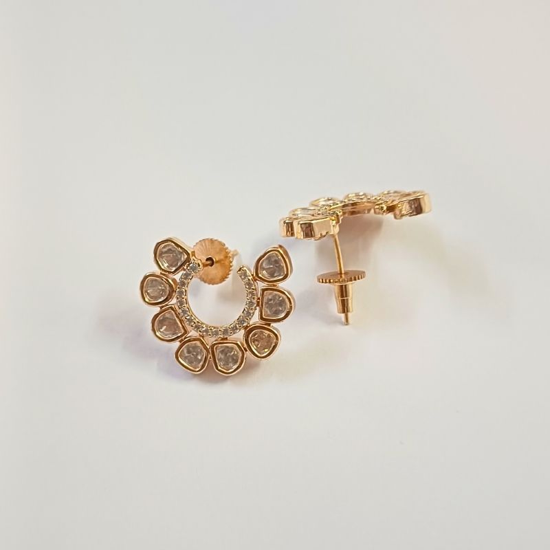 Gold Aashvi Kundan Studs