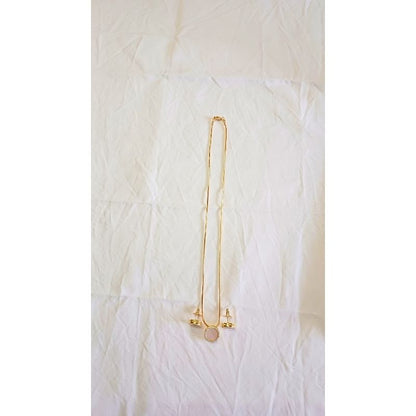 Gold Durva Diamond Pendant Set