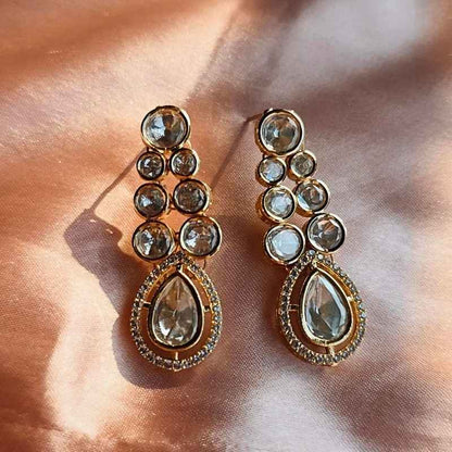 Gold Ekani Kundan Dangler