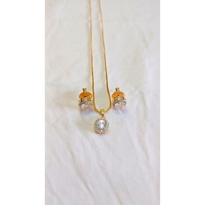 Gold Emie Diamond Pendant Set