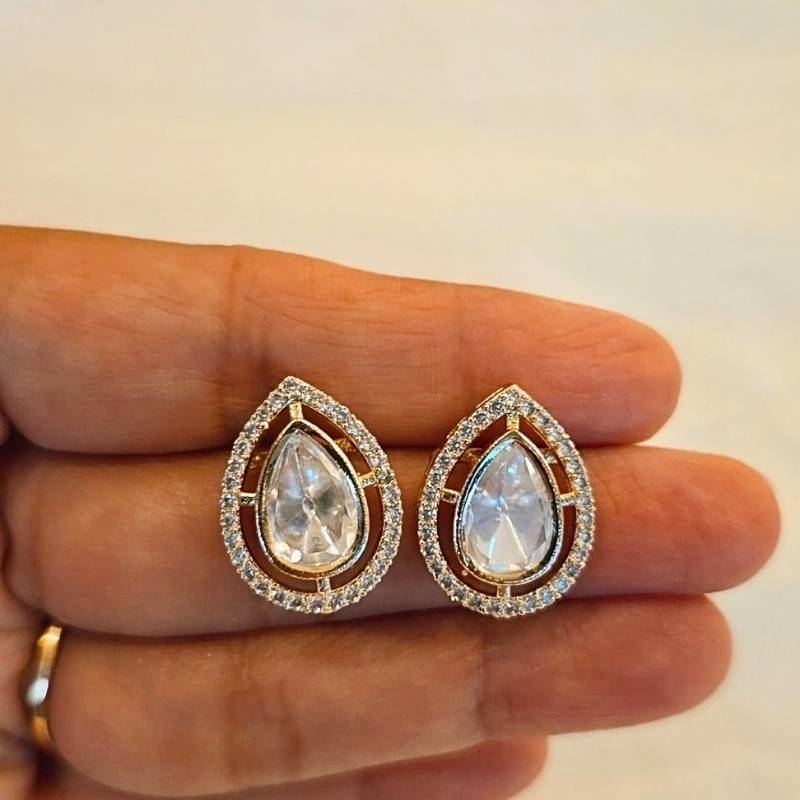 Gold Heeya Kundan Studs