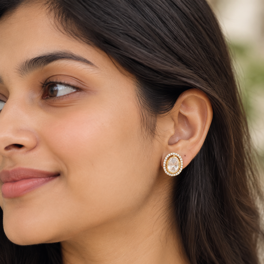 Gold Himani Kundan Studs