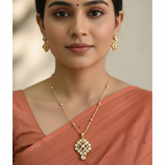 Gold Shriya Kundan Pendant Set