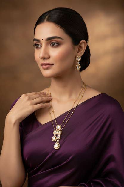 Gold Sitara Kundan Pendant Set