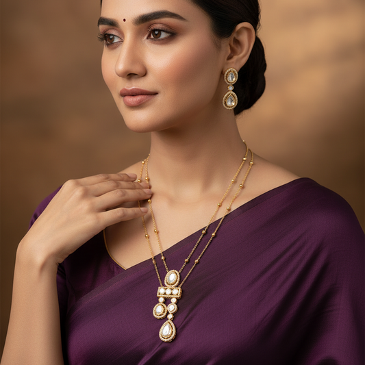 Gold Sitara Kundan Pendant Set