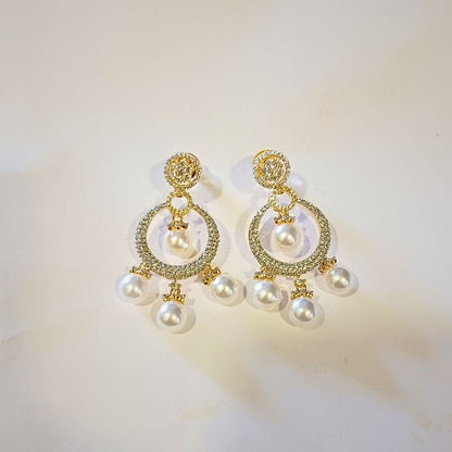 Gold Tanhi Daimond Danglers