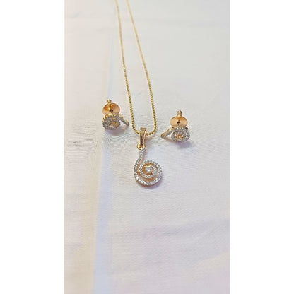 Gold Aditri Diamond Pendant Set