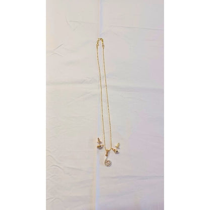 Gold Aditri Diamond Pendant Set