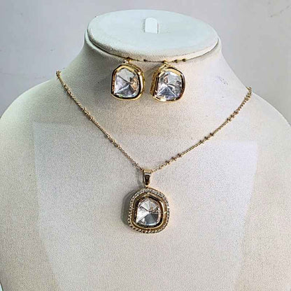 Gold Full Kundan Pendant Set