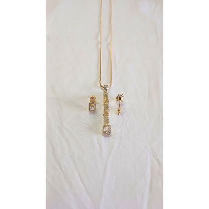Gold Kayra Diamond Pendant Set