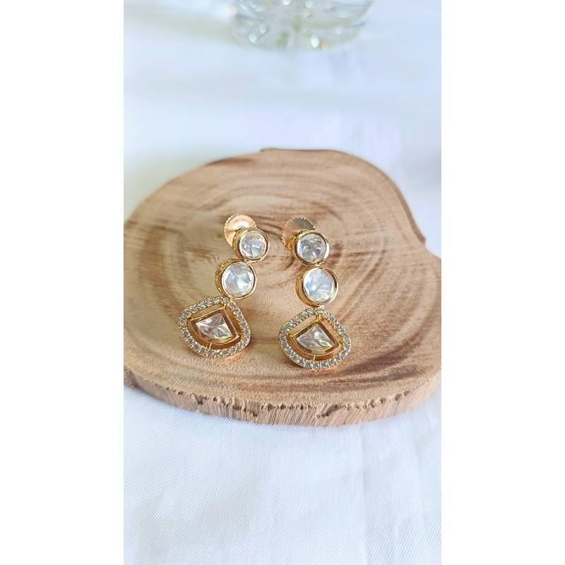 Gold Lyla Kundan Drop