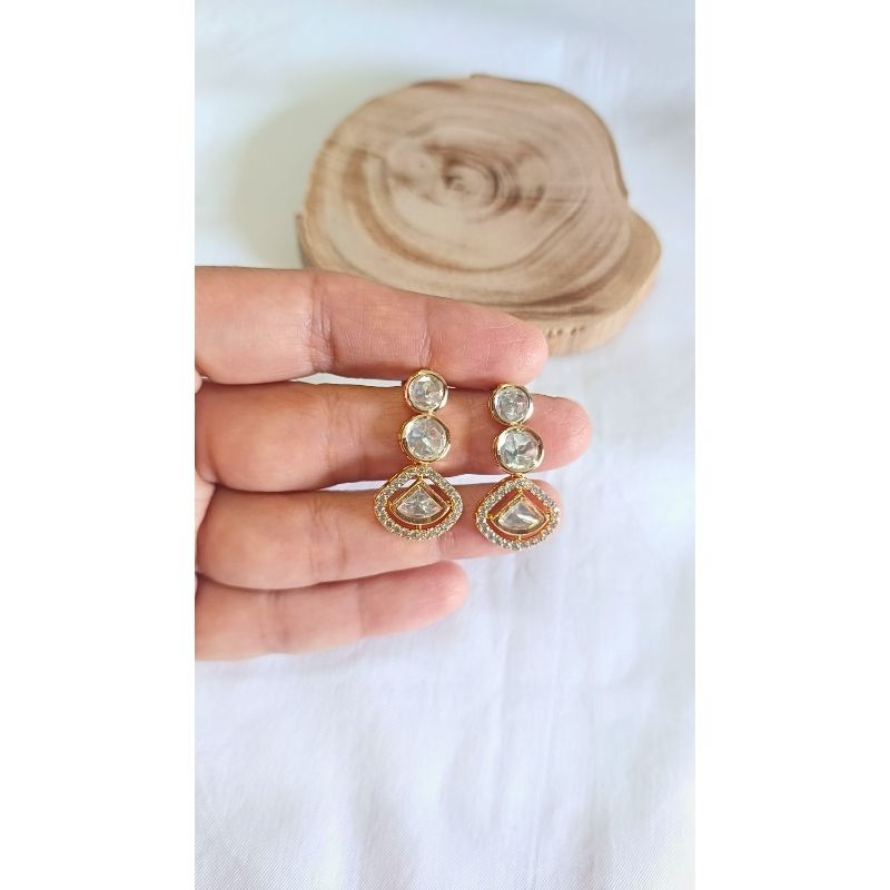 Gold Lyla Kundan Drop