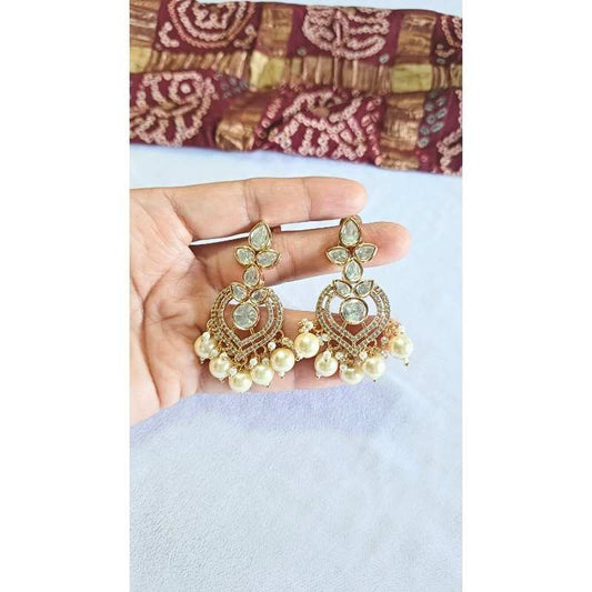 Gold Parisa Kundan Dangler