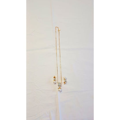 Gold Samora Diamond Pendant Set