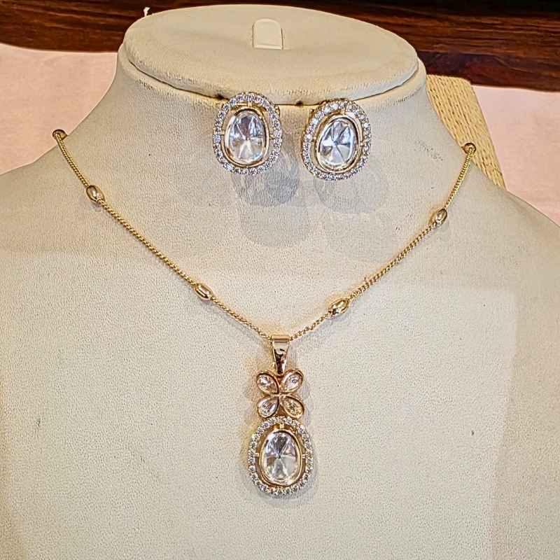 Gold Srinika Kundan Pendant Set