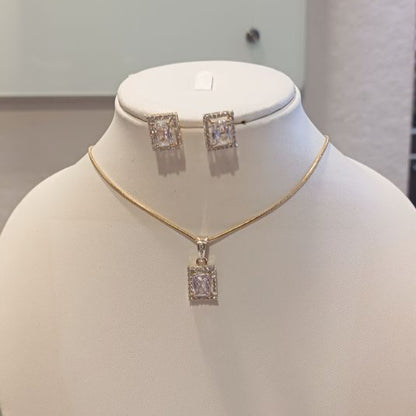 Gold Tanisi Diamond Pendant Set