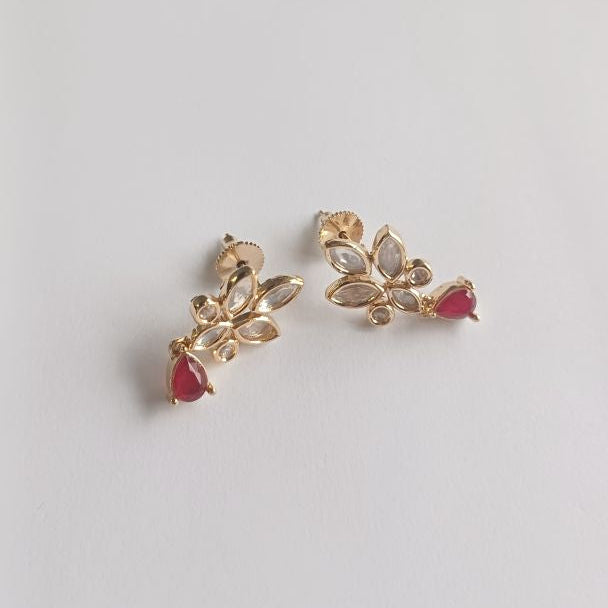 Red Gill Kundan Studs Gold