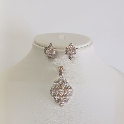 Rose Gold Bahi Diamond Pendant Set