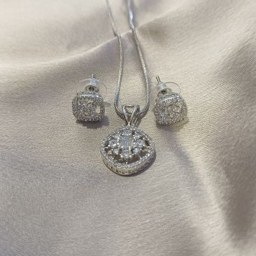 American Diamond Silver Aarvi Pendant Set
