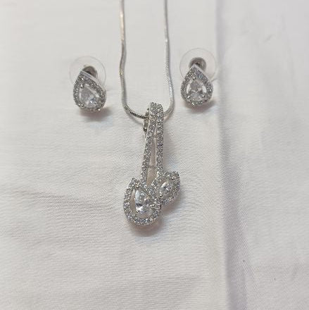 Silver Bharti Diamond Pendant Set