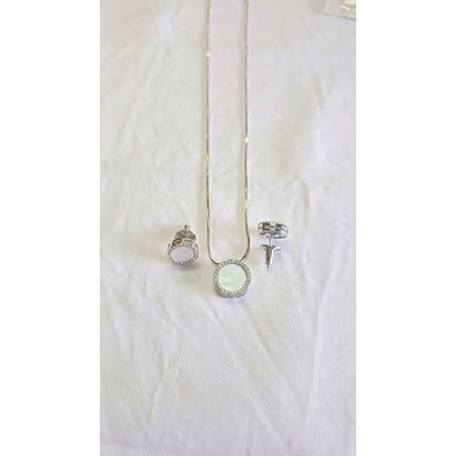 Silver Durva Diamond Pendant Set