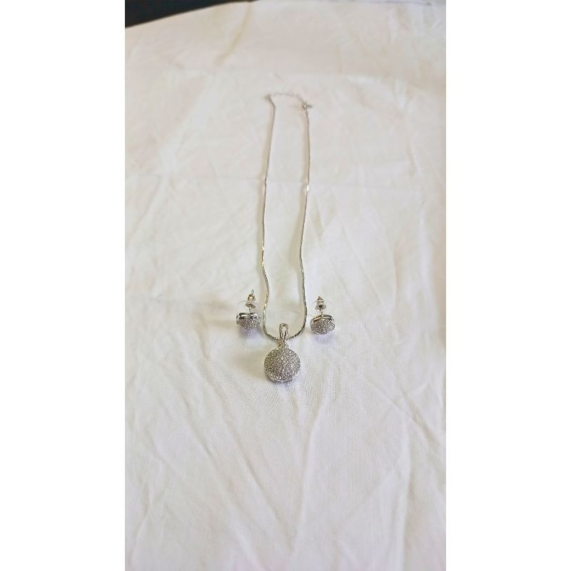 Silver Dyuti Diamond Pendant Set