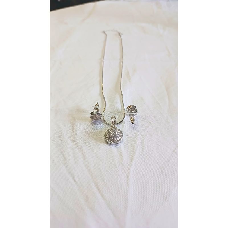 Silver Dyuti Diamond Pendant Set