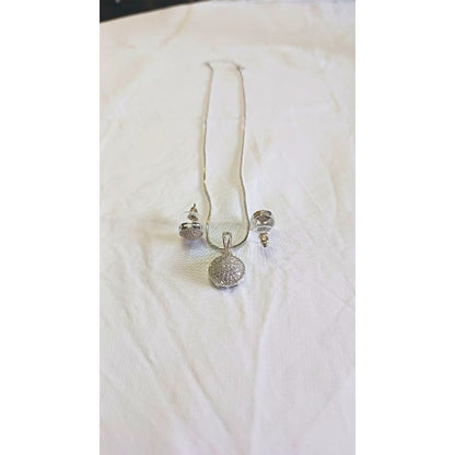 Silver Dyuti Diamond Pendant Set