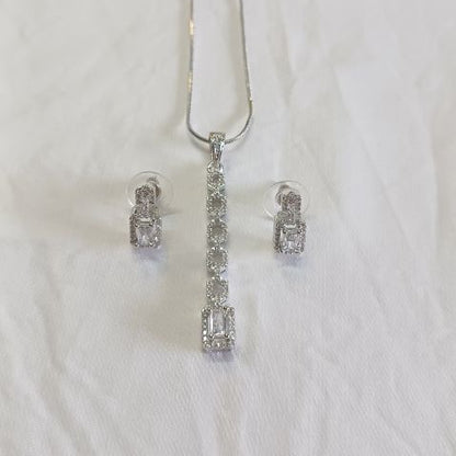 Silver Kayra Diamond Pendant Set