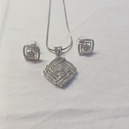 Silver Riddhi Diamond Pendant Set