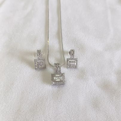 Silver Zinia Diamond Pendant Set