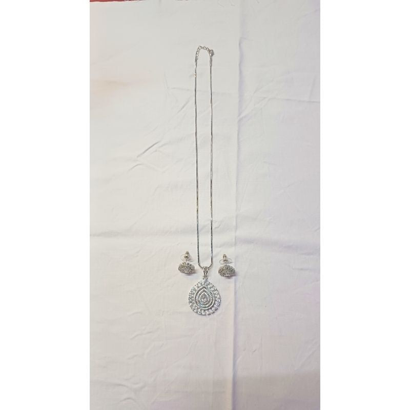Silver Amra Diamond Pendant Set