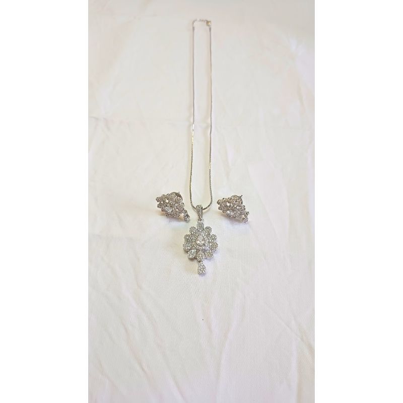 Silver Anyla Diamond Pendant Set