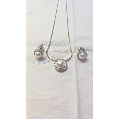 Silver Chandi Diamond Pendant Set