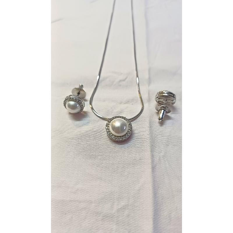 Silver Chandi Diamond Pendant Set