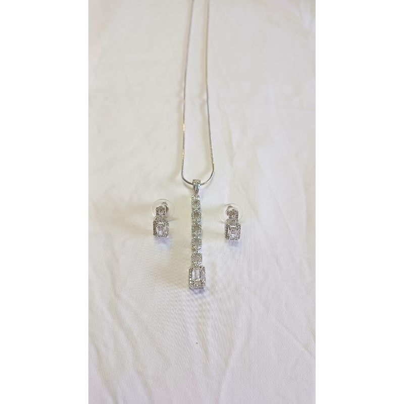 Silver Kayra Diamond Pendant Set