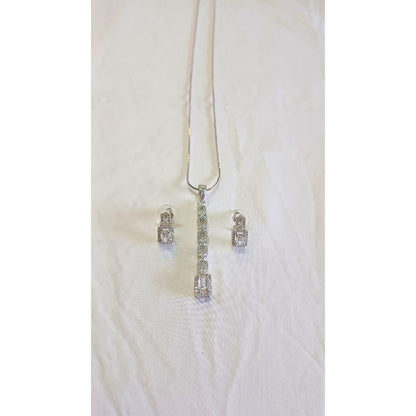 Silver Kayra Diamond Pendant Set